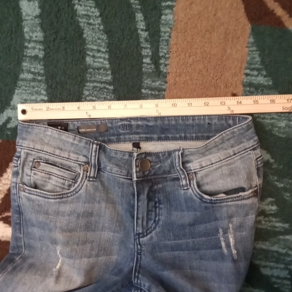 Kut From The Cloth Elena Super Flare Raw Hem Mid Rise  Long Womens 4 - Picture 11 of 12